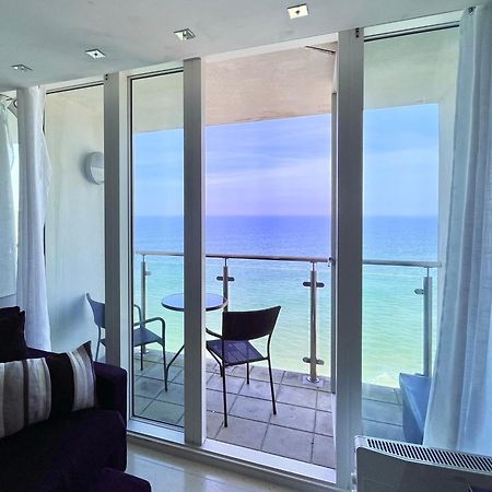 Newquay Rocklands Beach View 외부 사진
